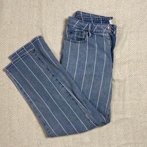 Pacsun Mom Jean Size 28 white striped Denim jeans